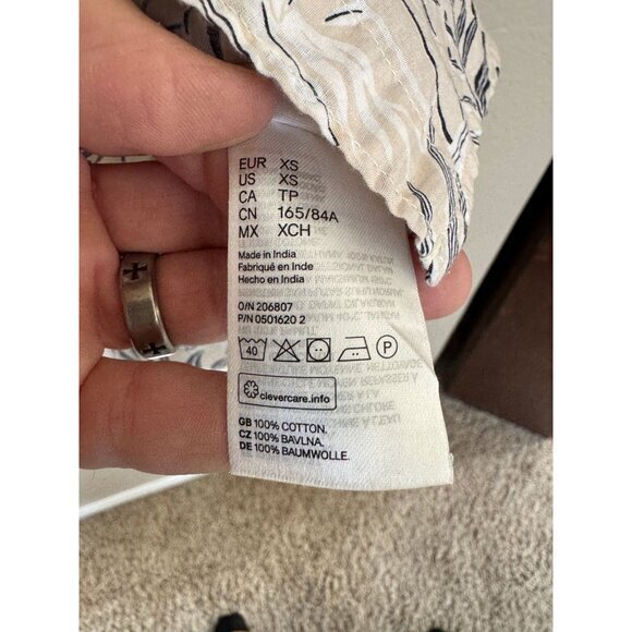 H&M‎ Men's White Shirt Size XS short sleeve floral button up collared Cotton - Picture 4 of 7